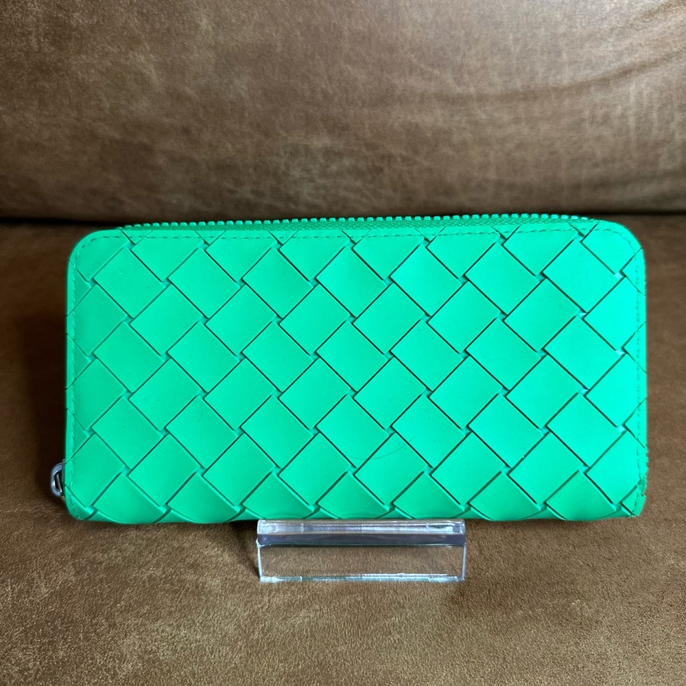 BOTTEGA VENETA Intreccio Rubber Silicone Zip Around Long Wallet